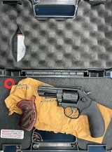 SMITH & WESSON 19 PC CARRY COMP 3" .38 SPECIAL/.357 MAGNUM - Image 1 of 3
