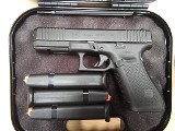 GLOCK G22 GEN 5 .40 CALIBER - 1 of 3