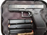 GLOCK G22 GEN 5 MOS .40 CALIBER - 2 of 3