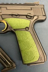 BROWNING BUCK MARK.22 LR - Image 3 of 3