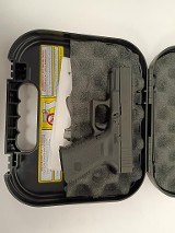 GLOCK 23 GEN 4 40 - 1 of 3