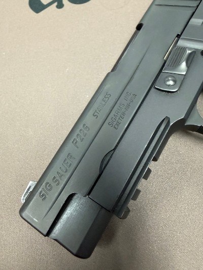 SIG SAUER P226 9MM LUGER (9x19 PARA) - Image 2 of 3