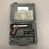 BROWNING BLACK LABEL 1911 .380 ACP - 2 of 3