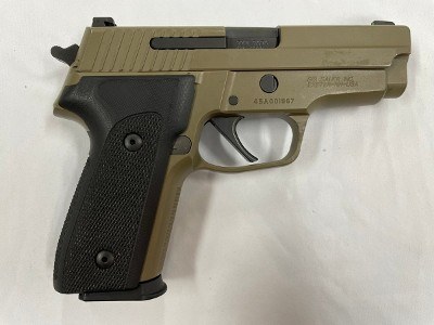 SIG SAUER M11-A1 9MM LUGER (9x19 PARA) - Image 2 of 3