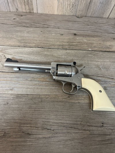 RUGER SINGLE SIX .22 CAL - Image 3 of 3