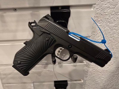 TISAS 1911 CARRY B45B .45 ACP - Image 1 of 2