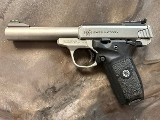 SMITH & WESSON SW22 VICTORY 22 Long Rifle (22LR) - 3 of 3