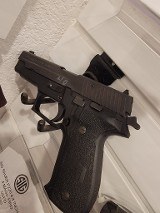 SIG SAUER p226 40SW .40 S&W - 1 of 3