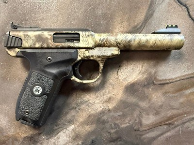 SMITH & WESSON SW22 VICTORY KRYPTEK .22 LR - Image 1 of 2