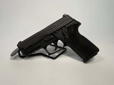 SIG SAUER P229 .40 S&W - Image 1 of 3