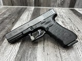 GLOCK 22 GEN 4 40 Smith & Wesson - 1 of 3