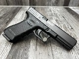 GLOCK 22 GEN 4 40 Smith & Wesson - 2 of 3