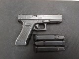 GLOCK 17 gen 4 9MM LUGER (9x19 PARA) - 1 of 3