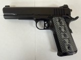 DAN WESSON Valor .45 ACP - 2 of 3
