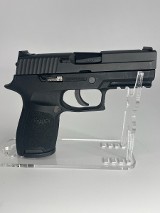 SIG SAUER P250 40 Smith & Wesson - 2 of 3