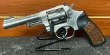RUGER SP101 .22 LR - Image 1 of 3