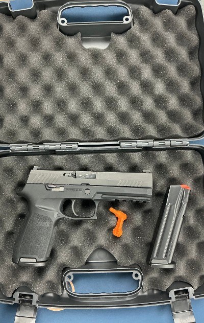 SIG SAUER P320 FULL SIZE (2024) 9MM LUGER (9x19 PARA) - Image 1 of 3