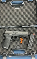 SIG SAUER P320 FULL SIZE (2024) 9MM LUGER (9x19 PARA) - Image 1 of 3