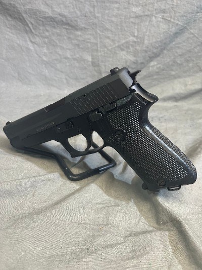 SIG SAUER P220 9MM LUGER (9x19 PARA) - Image 3 of 3