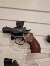 SMITH & WESSON 19 PC CARRY COMP 3" .38 SPECIAL/.357 MAGNUM - 1 of 3