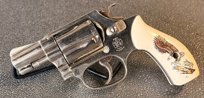 SMITH & WESSON MODEL 37 .38 SPL - Image 1 of 2