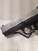 SMITH & WESSON SW 40V .40 S&W - 3 of 3