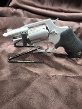 TAURUS 85 Ultra-Lite .38 SPL - Image 2 of 3
