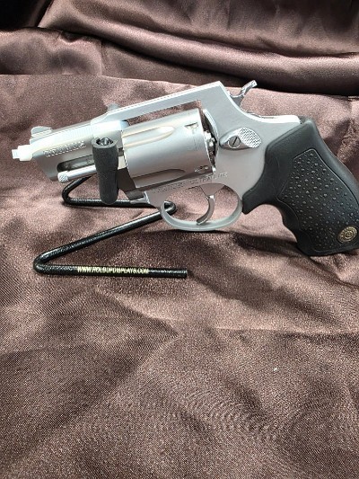 TAURUS 85 Ultra-Lite .38 SPL - Image 2 of 3