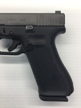 GLOCK 17 GEN 5 9MM LUGER (9x19 PARA) - 2 of 3