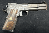 WILSON COMBAT Pinacle DELUXE CASE HAND ENGRAVED .45 ACP - Image 1 of 3
