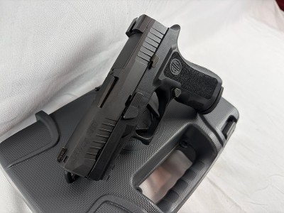 SIG SAUER P320 XCOMPACT 9MM LUGER (9X19 PARA) - Image 2 of 3