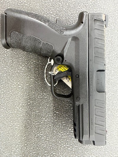 SPRINGFIELD ARMORY XD 9MM LUGER (9x19 PARA) - Image 1 of 2