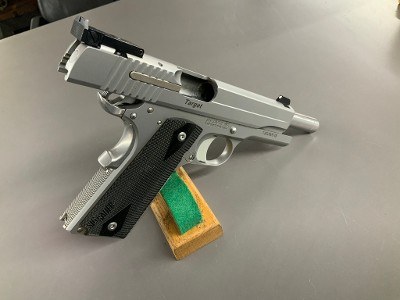 SIG SAUER 1911 TARGET FULL SIZE CA COMPLIANT .45 ACP - Image 3 of 3