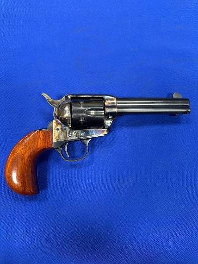 TAYLOR&sbquo;S & CO. 1873 CATTLEMAN .357 MAG