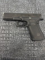 GLOCK 22 GEN 5 .40 - 2 of 3