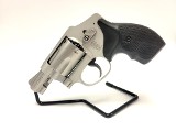 SMITH & WESSON 642-2 Airweight .38 SPL - 1 of 2