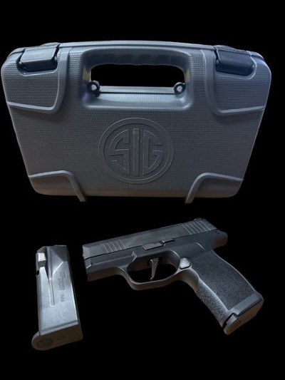 SIG SAUER P365X 9MM LUGER (9X19 PARA) - Image 1 of 3