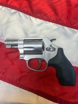 SMITH & WESSON 637-2 .38 SPL +P - Image 2 of 3