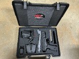 SPRINGFIELD ARMORY XDM-40 .40 S&W - 2 of 3