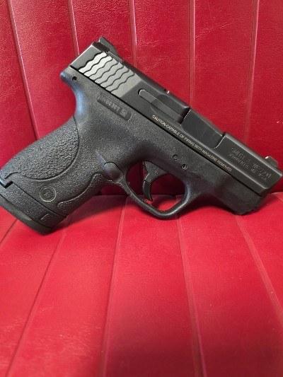 SMITH & WESSON M&P SHIELD .40 S&W - Image 2 of 3