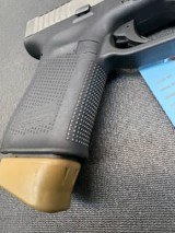 GLOCK G-19 Gen 5 9MM LUGER (9x19 PARA) - 2 of 3