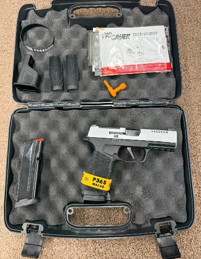 SIG SAUER P365 XMacro Turning Point Freedom 9MM LUGER (9x19 PARA) - Image 1 of 3