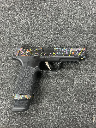 SIG SAUER P365 Fuse 80&sbquo;s Splatter 9MM LUGER (9x19 PARA) - Image 1 of 3