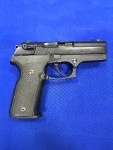 STOEGER COUGAR 8040 F .40 S&W - 1 of 3