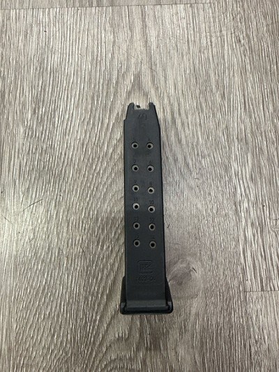 GLOCK 22 GEN 4 .40 - Image 3 of 3