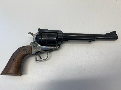 RUGER NEW MODEL SUPER BLACKHAWK44 MAG .44 MAGNUM - Image 2 of 3
