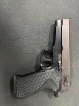 SMITH & WESSON 909 9MM LUGER (9x19 PARA) - 1 of 3