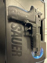 SIG SAUER Mosquito .22 LR - 2 of 3
