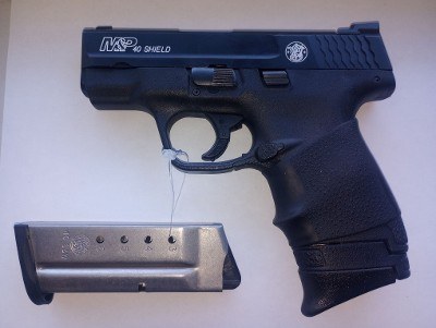 SMITH & WESSON M&P40 SHIELD .40 S&W - Image 1 of 2