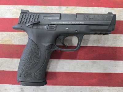 SMITH & WESSON M&P 40 .40 S&W - Image 2 of 3